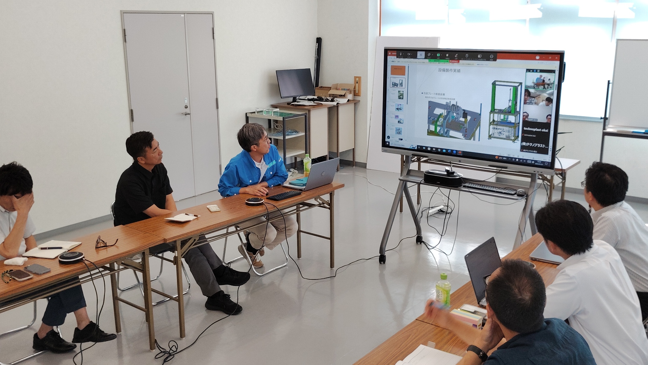 テクノプラスト