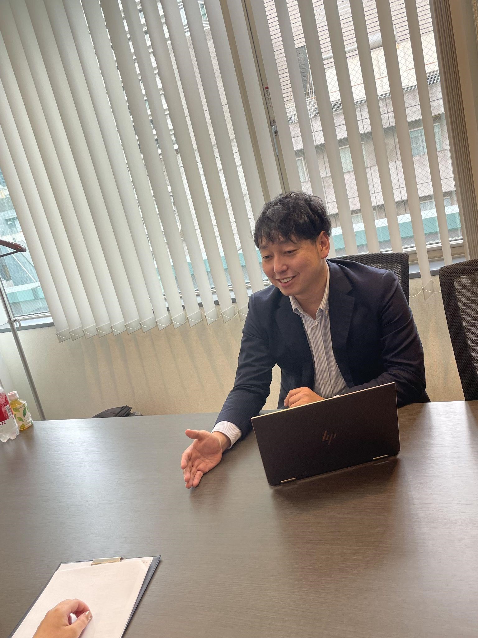 ディーラウンド